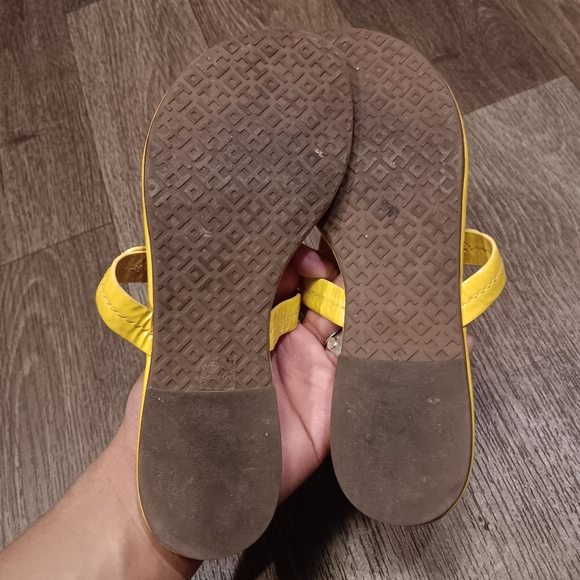 Tory Burch Miller Yellow Women Sandals Sz 5.5 - Picture 3 of 6